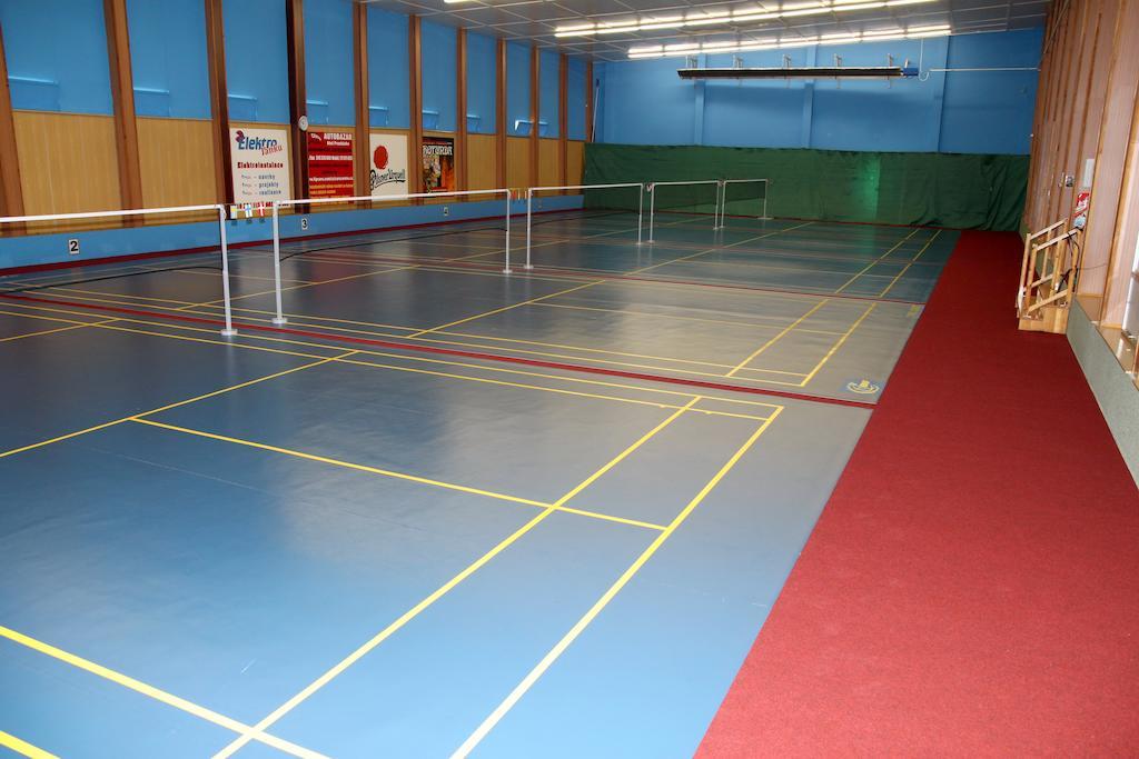Penzion U Splavu Breclav Exterior photo